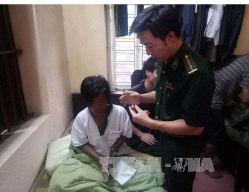 Thanh Hóa: Cứu hai ngư dân trôi dạt trên biển