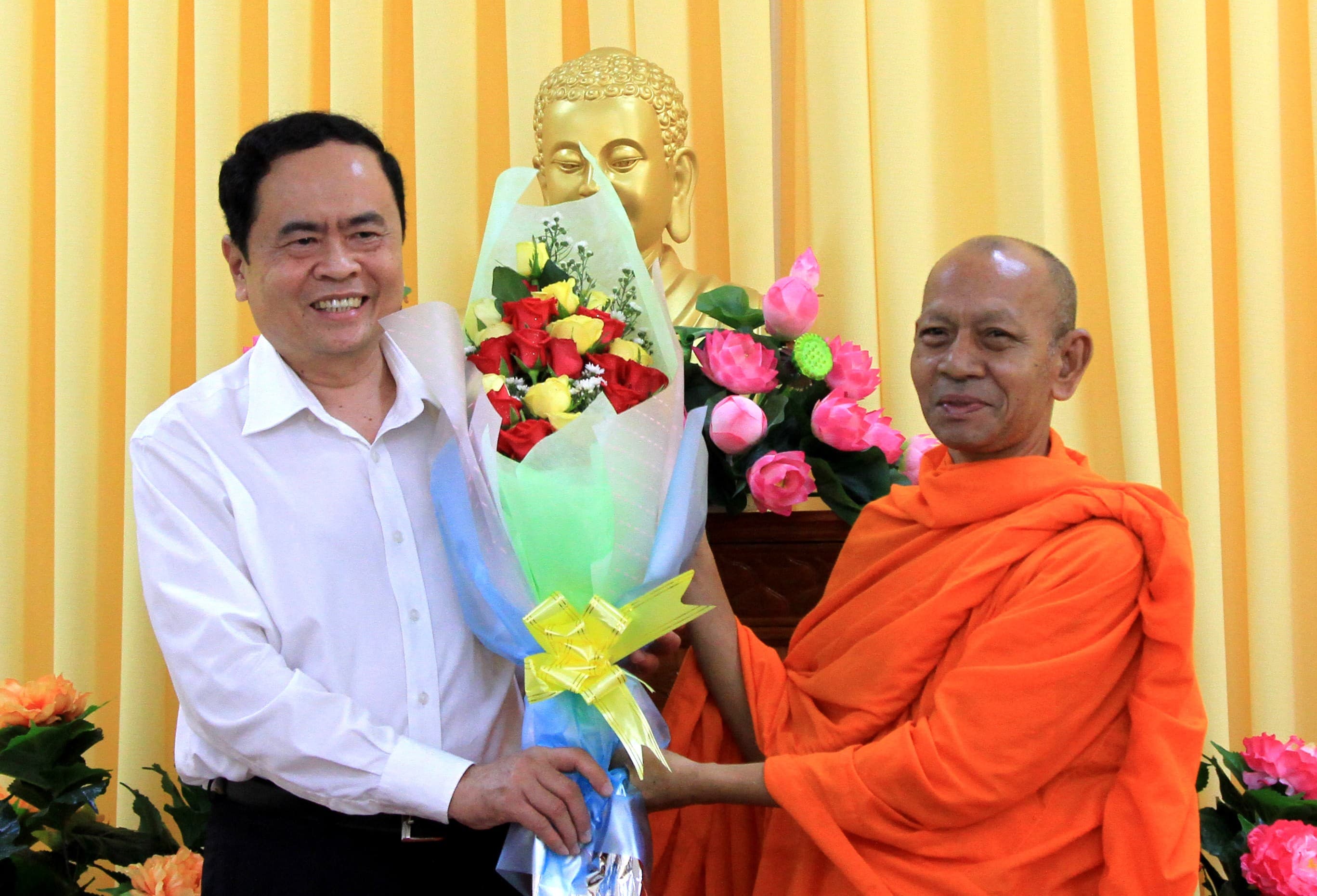 Chủ tịch Ủy ban Trung ương MTTQ Việt Nam Trần Thanh Mẫn thăm các cơ sở tôn giáo tại Cần Thơ