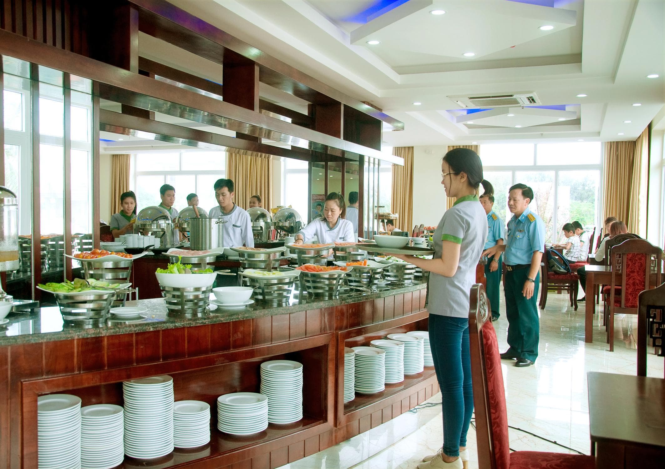 Đổi mới, nâng cao chất lượng phục vụ