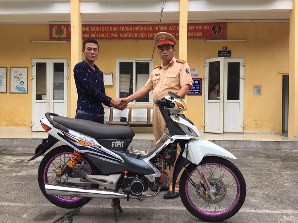 Nhận lại xe máy bị mất cắp