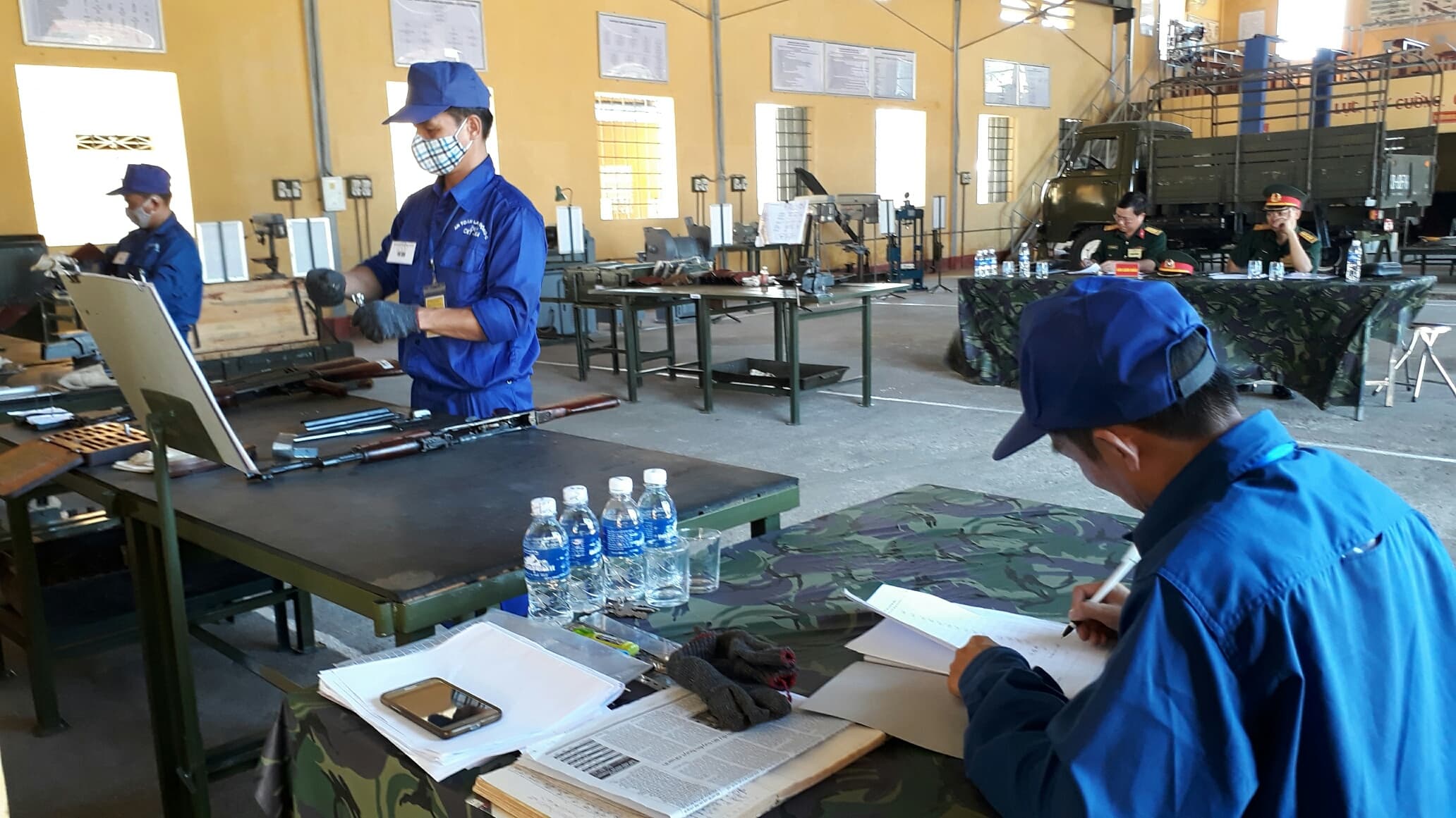 Sư đoàn 324 (Quân khu 4) thi Trạm sửa chữa tổng hợp cấp chiến thuật 2017