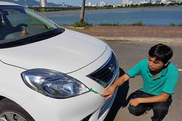 Mua xe mới bị đánh tráo xe cũ?