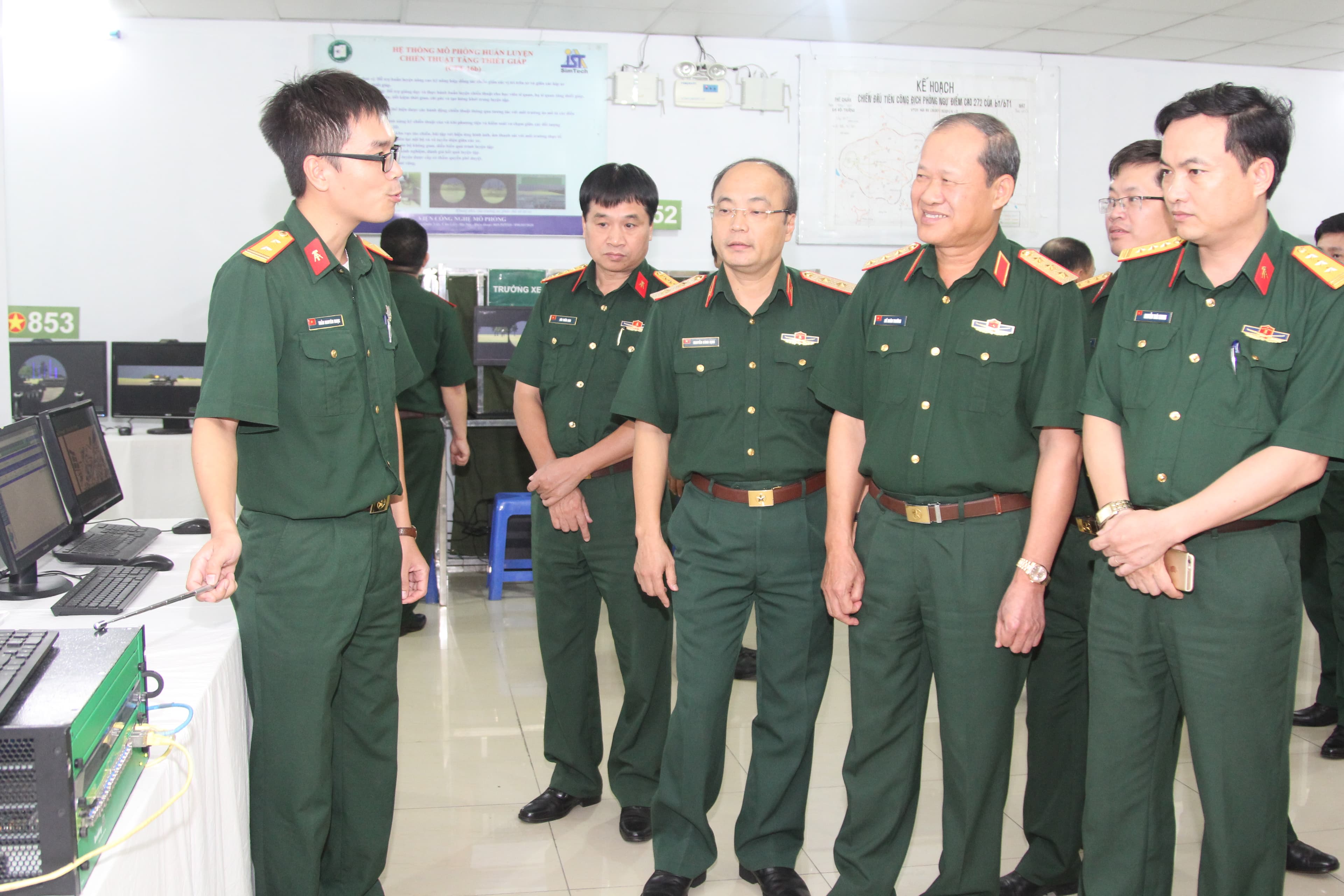 Công tác khoa học kỹ thuật và công nghệ quân sự phục vụ tốt cho nhiệm vụ huấn luyện, SSCĐ