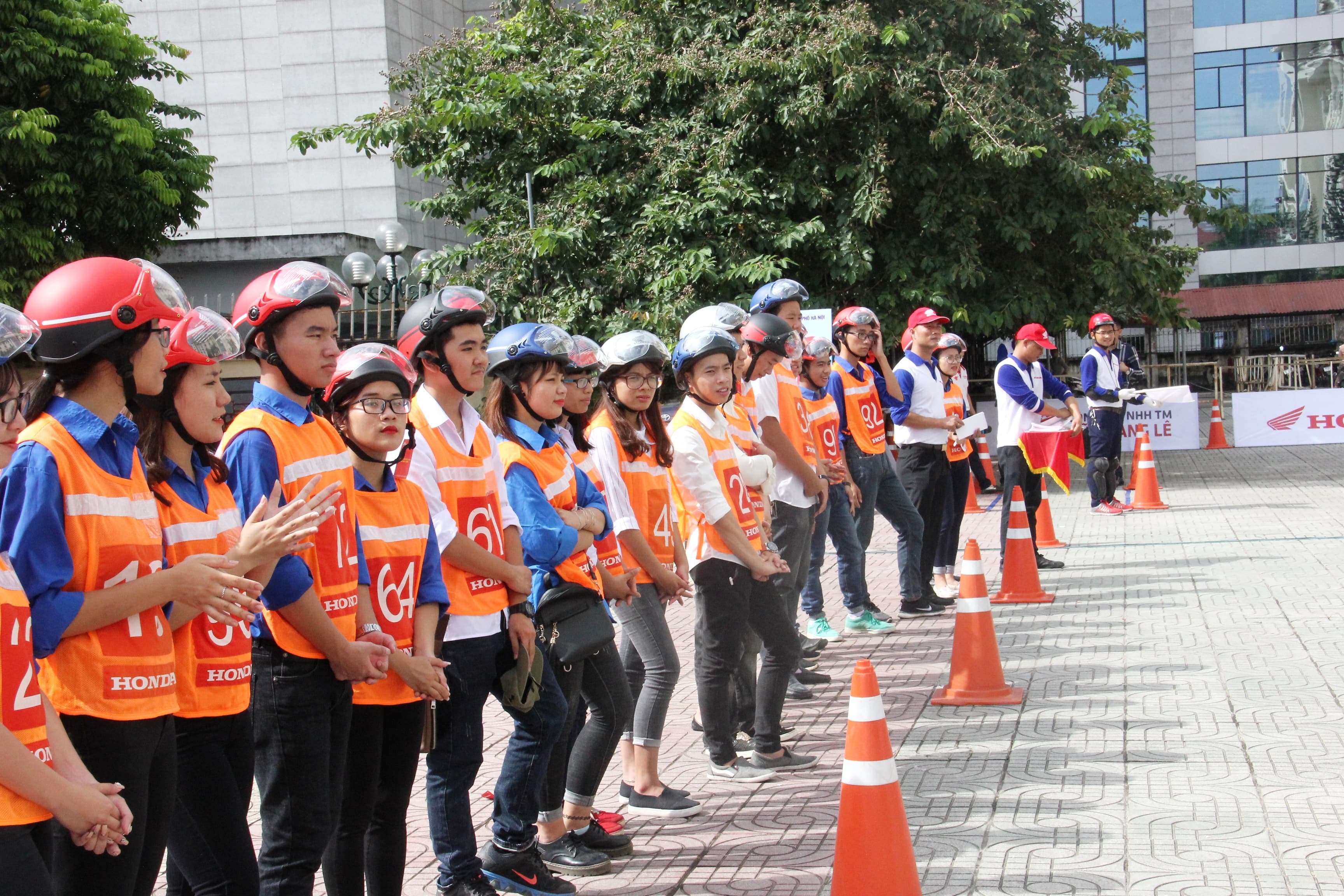 Hơn 1.000 sinh viên dự Ngày hội chào đón tân sinh viên 2017