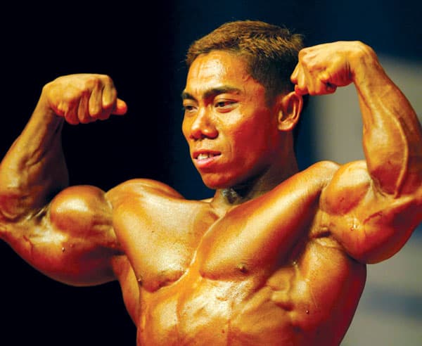Lực sĩ Phạm Văn Mách lần thứ 5 vô địch thế giới
