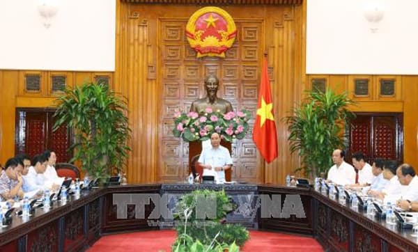 Thủ tướng Nguyễn Xuân Phúc: Trong khó khăn, ngành dầu khí càng phải vững vàng