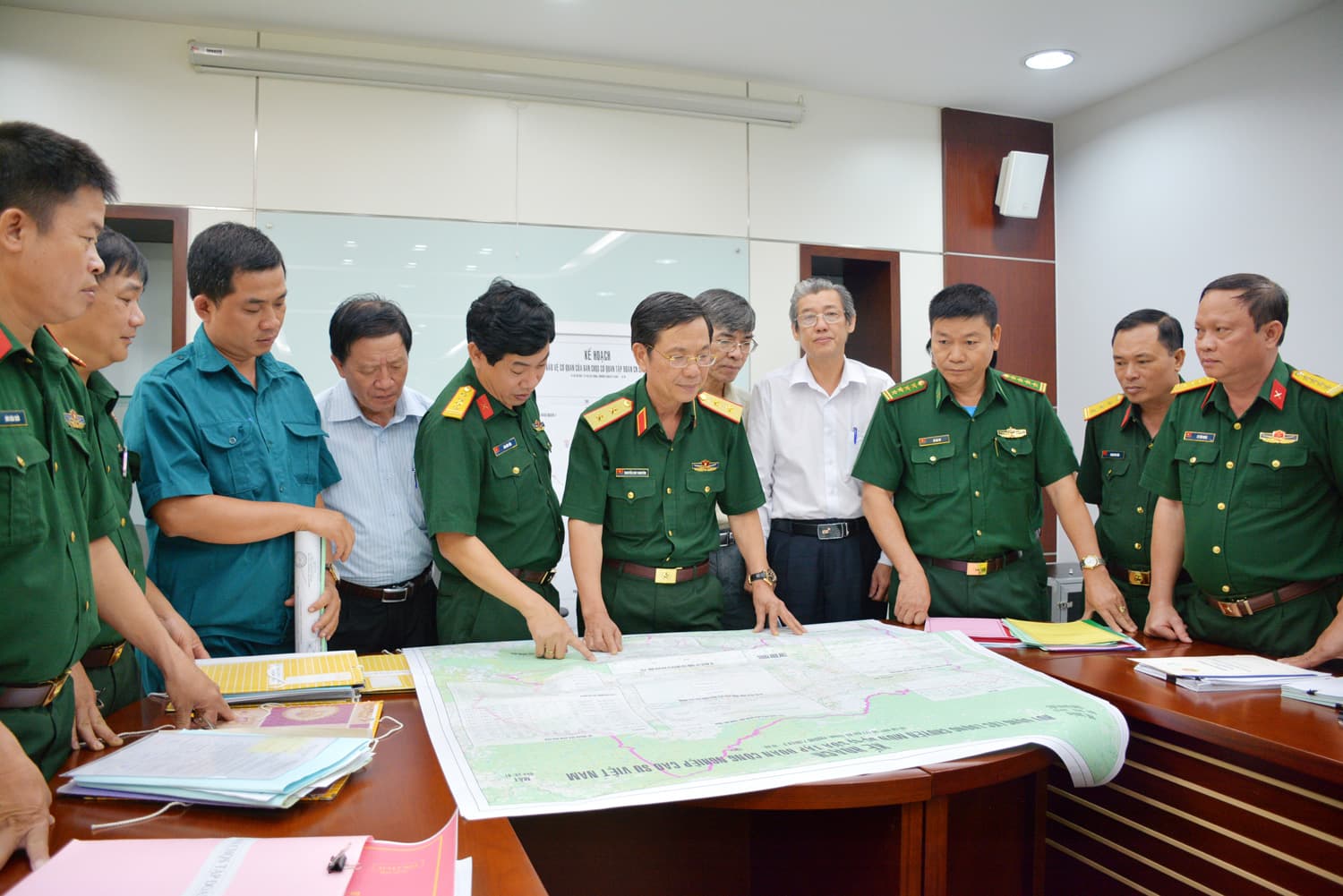 Bộ Quốc phòng kiểm tra công tác QP,QS tại Tập đoàn Công nghiệp Cao su Việt Nam