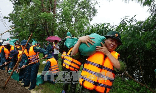 Hơn 25.000 cán bộ, chiến sĩ LLVT tham gia giúp dân khắc phục hậu quả thiên tai