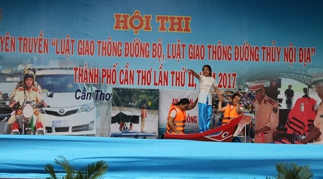 Cần Thơ: Khai mạc hội thi tuyên truyền Luật giao thông lần thứ 2 năm 2017