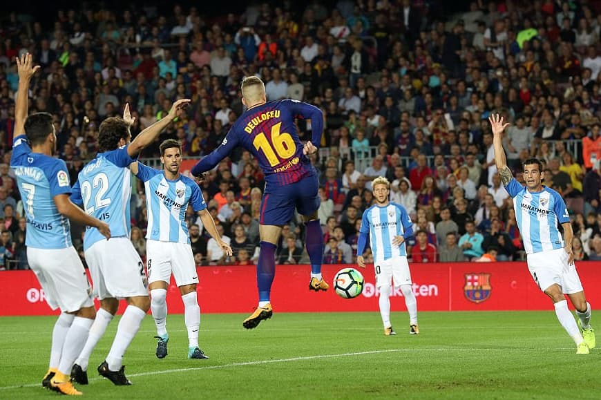 Vòng 9 La Liga: Thắng Malaga, Barca xây chắc ngôi đầu