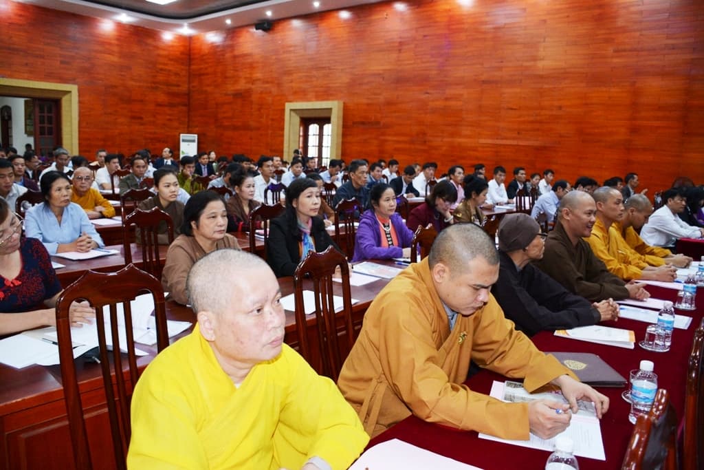 Bồi dưỡng kiến thức QPAN cho các chức sắc, nhà tu hành trên địa bàn Quân khu 2