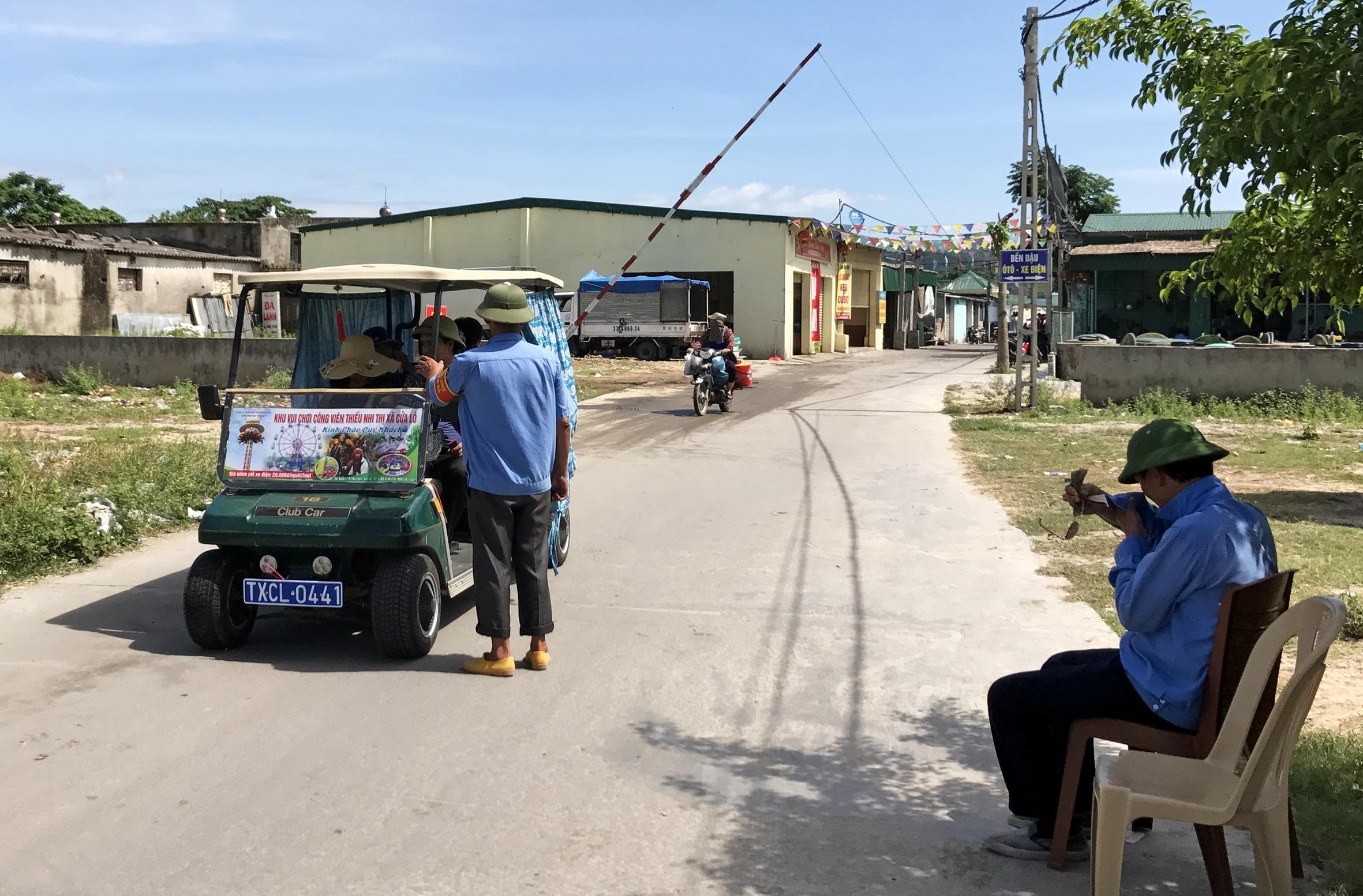 Thu phí tùy tiện ở chợ cá Cửa Lò