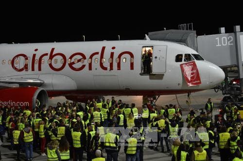 Hãng hàng không Air Berlin thực hiện chuyến bay cuối cùng