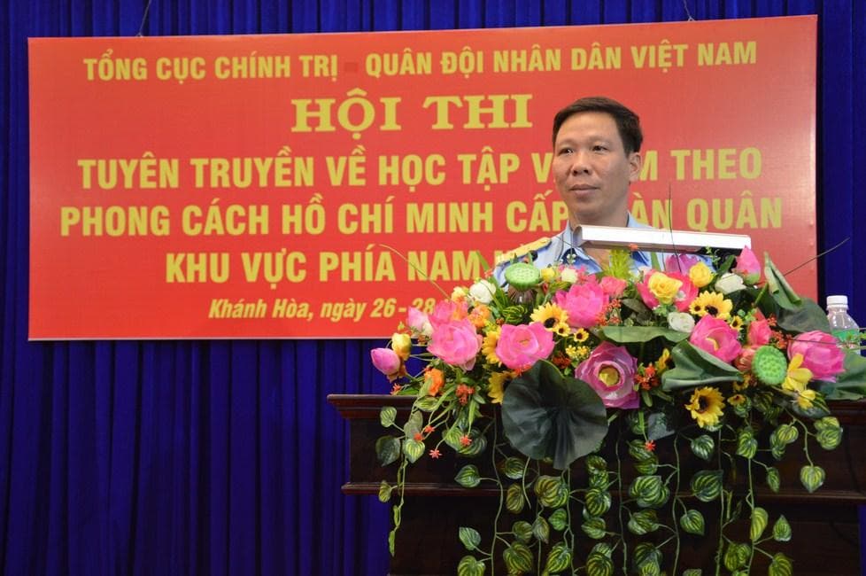 Kinh nghiệm của Chính ủy Trung đoàn trong một cuộc thi