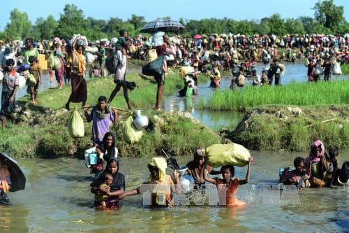 Myanmar: Hàng nghìn người tuần hành ủng hộ quân đội