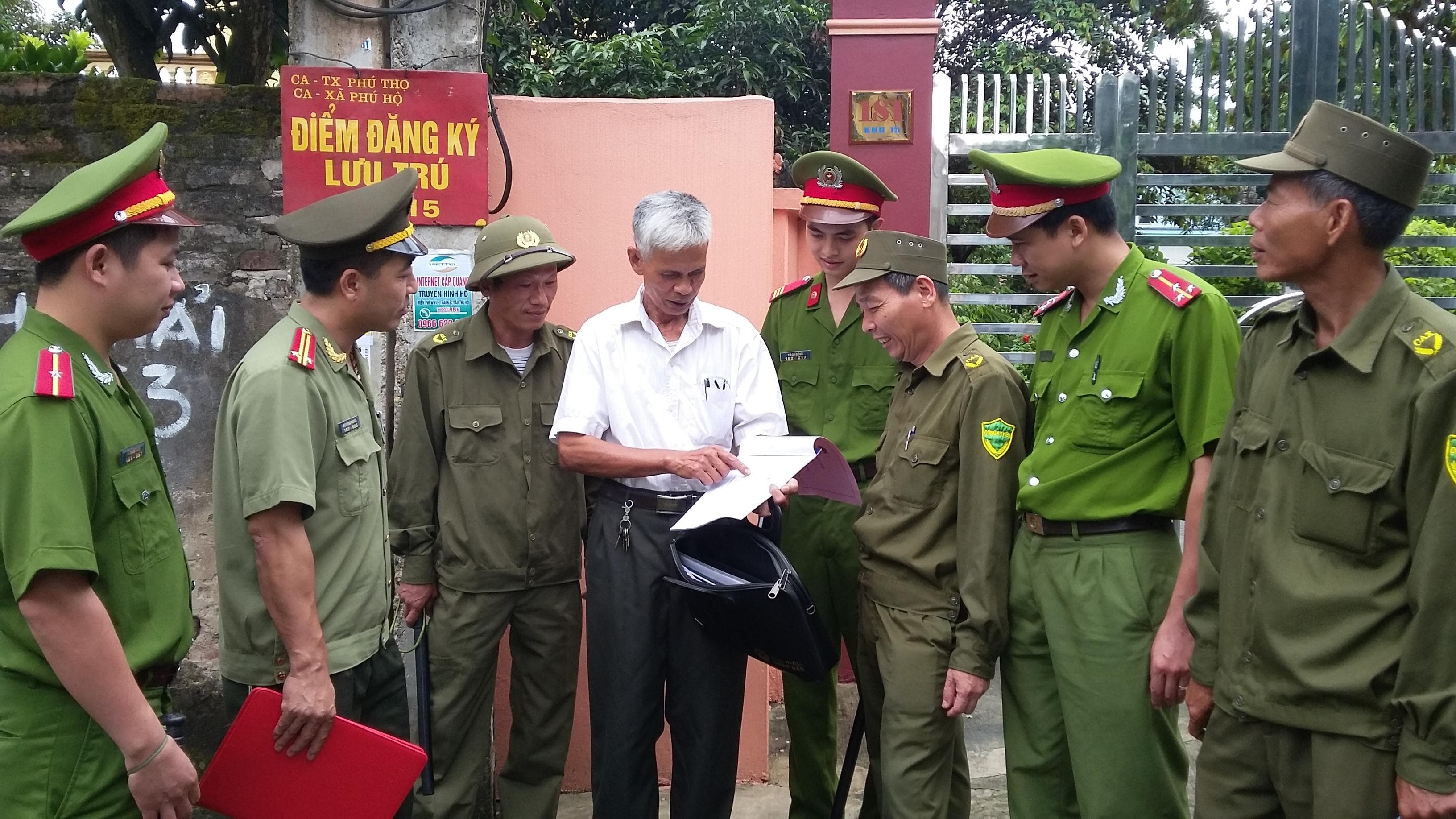 Sửa đổi lối làm việc để nâng cao đạo đức công vụ