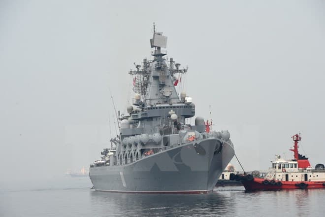 Hạm đội Baltic của Nga tập trận bắn đạn thật