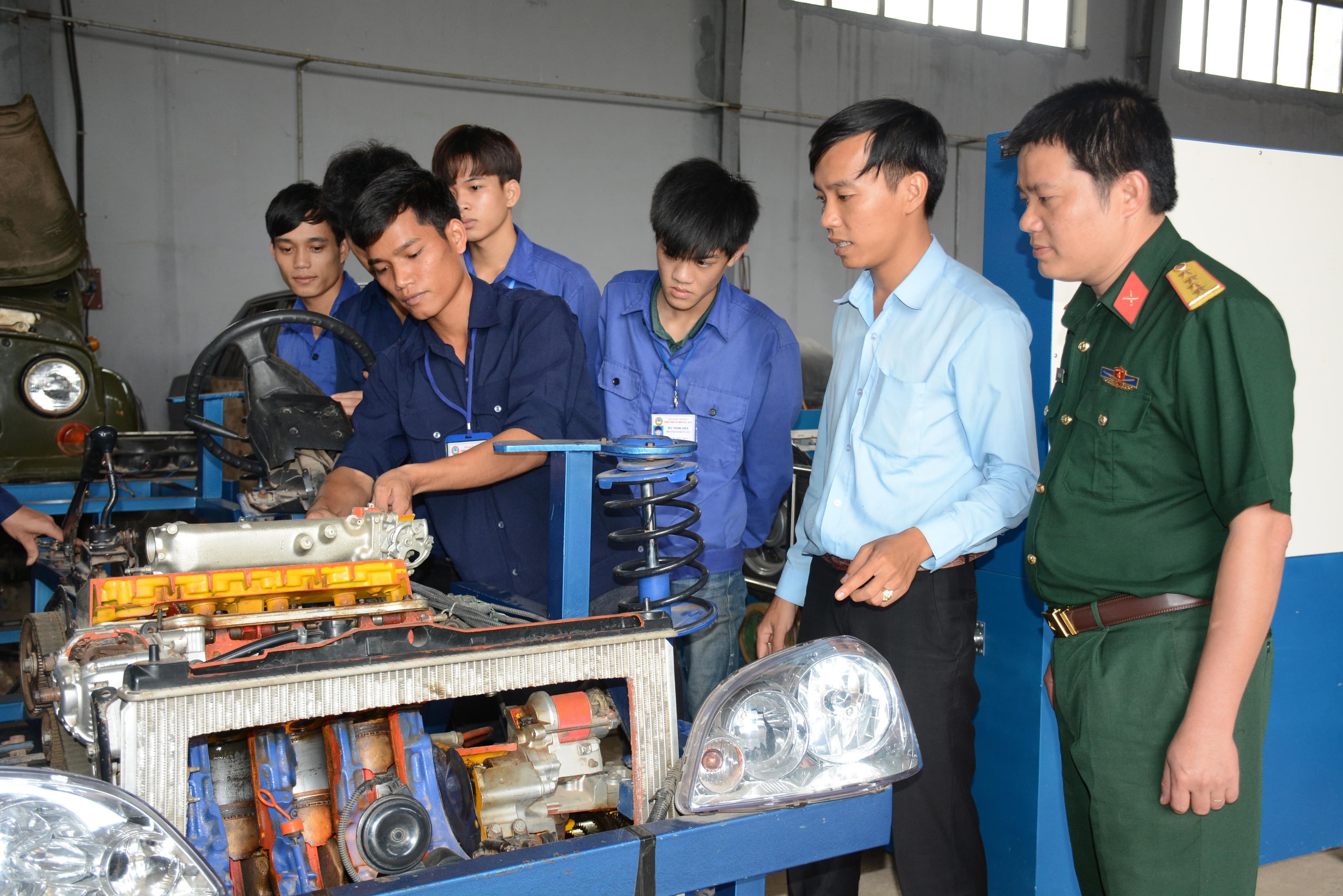 Coi trọng giải quyết việc làm cho bộ đội xuất ngũ