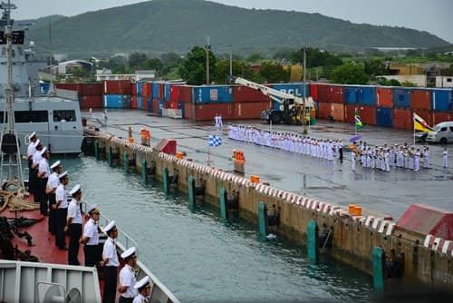 Tàu 012 - Lý Thái Tổ cập cảng Thái Lan tham dự AMNEX-1 và IFR 2017