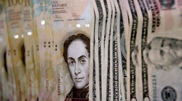 Venezuela chìm sâu trong khủng hoảng do vỡ nợ ?