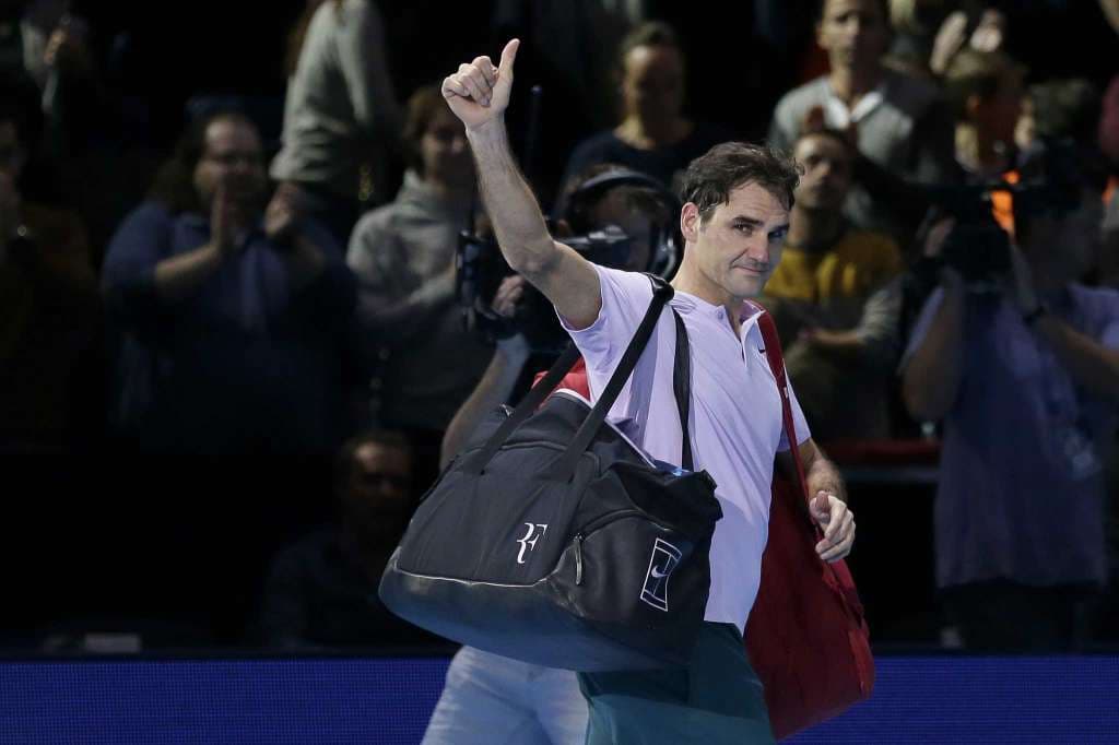 Roger Federer bất ngờ bị loại khỏi ATP World Tour Finals 2017