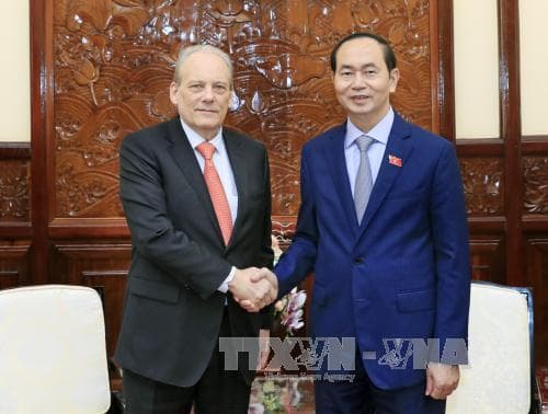 Chủ tịch nước Trần Đại Quang tiếp Đại sứ Uruguay chào kết thúc nhiệm kỳ công tác