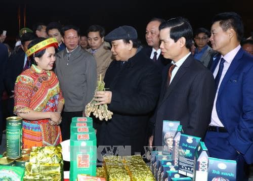 Thủ tướng Nguyễn Xuân Phúc tham quan Không gian văn hóa - du lịch tỉnh Hà Giang