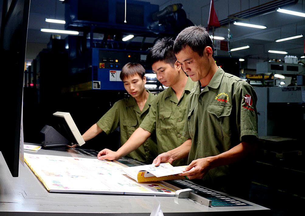 Những người lính thợ “làm bạn” với tiếng ồn