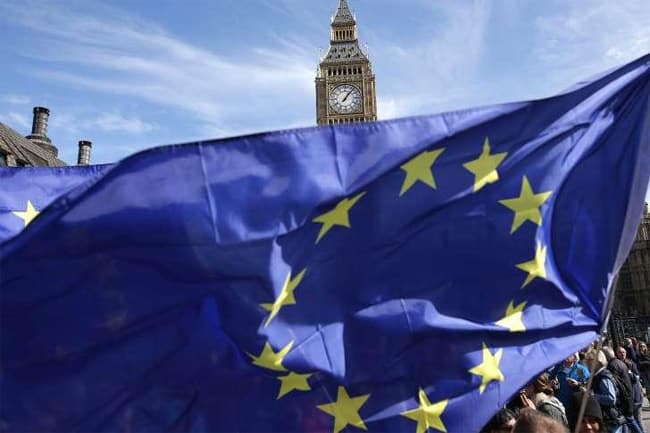 Brexit tiếp tục gặp trở ngại lớn