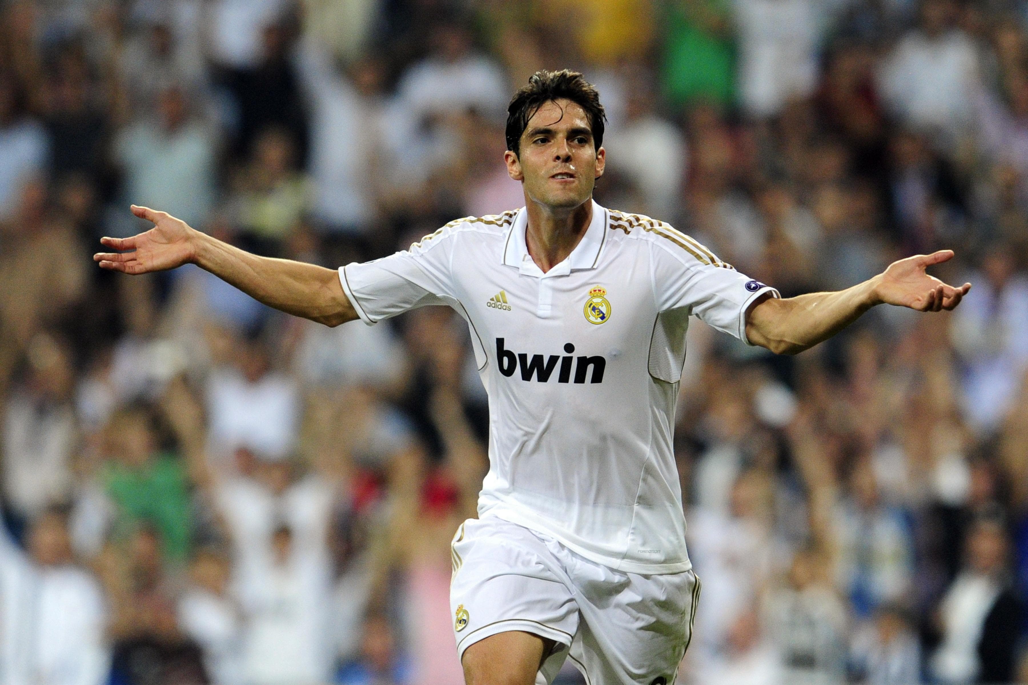 Tiền vệ Kaka: “Manchester City từng làm tôi rối tung lên”
