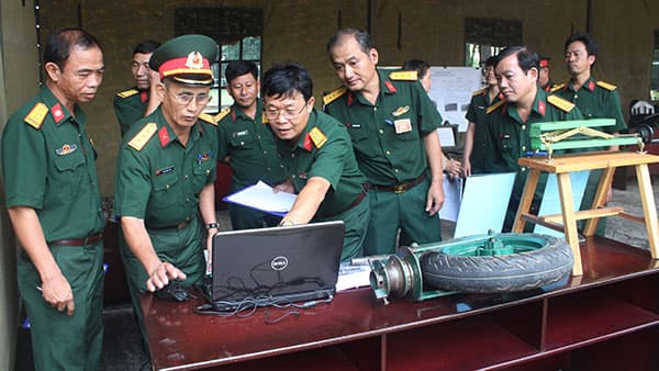 Quân khu 7 nghiệm thu 46 sáng kiến cấp quân khu năm 2017