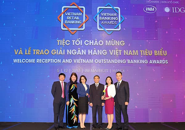 BIDV liên tiếp nhận giải “Ngân hàng bán lẻ tiêu biểu nhất”