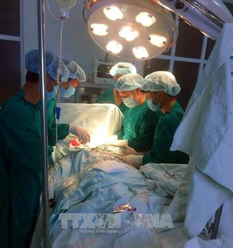 Đắk Nông: Cứu sống bệnh nhân bị đâm xuyên thủng phổi