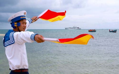 Khai mạc triển lãm ảnh “Biển đảo Tổ quốc”