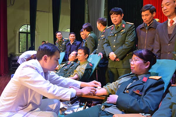 Hơn 500 cán bộ, đoàn viên tham gia hiến máu tình nguyện