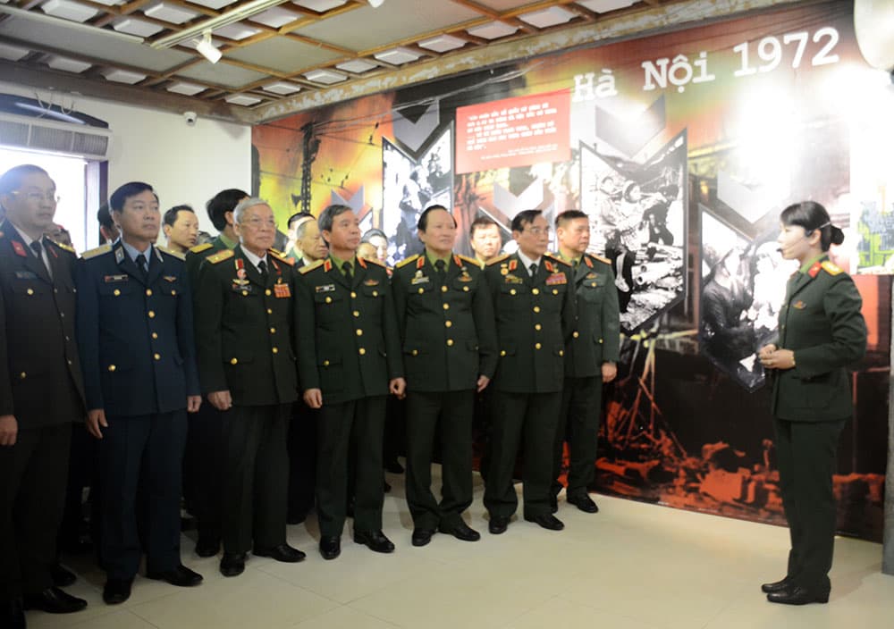 "Bản hùng ca Điện Biên Phủ trên không"