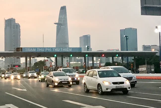 Dỡ bỏ trạm thu phí nhằm giải tỏa ùn tắc hầm Thủ Thiêm trước Tết Nguyên đán 2018