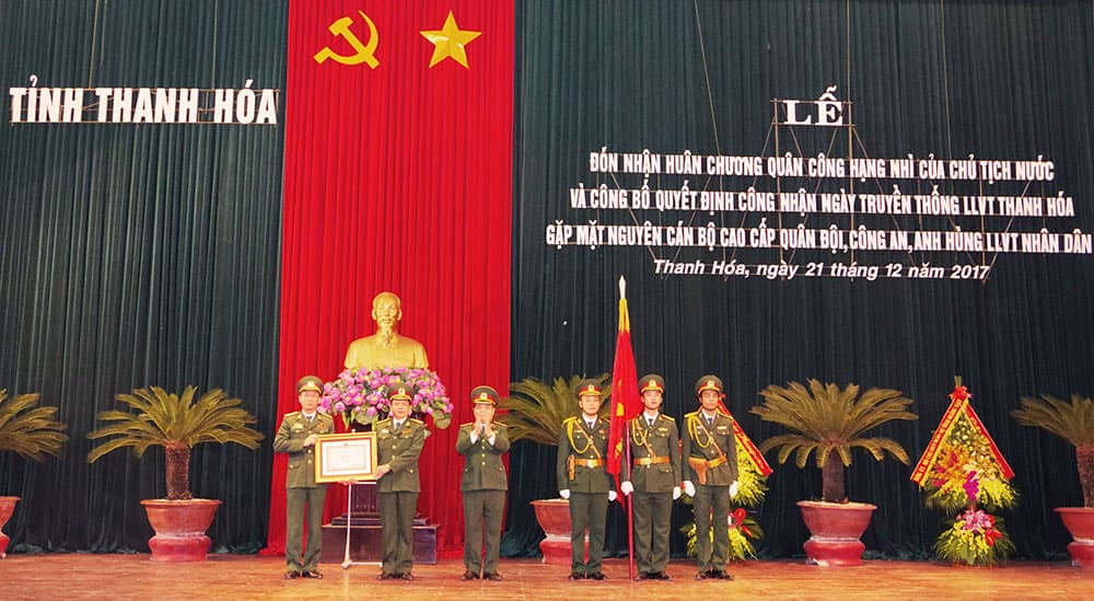Xây dựng Thanh Hóa thành khu vực phòng thủ vững chắc