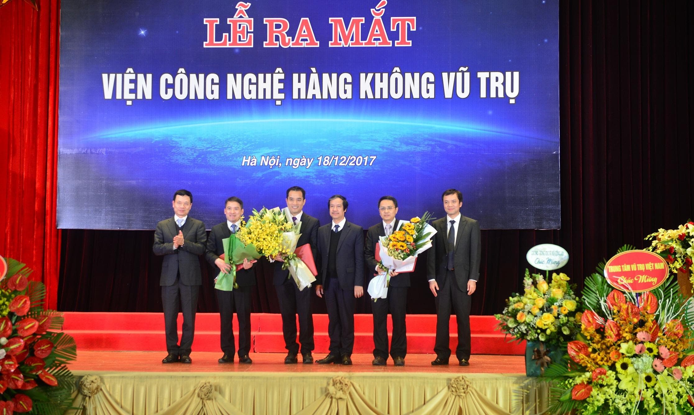 Khát vọng làm chủ công nghệ hàng không vũ trụ