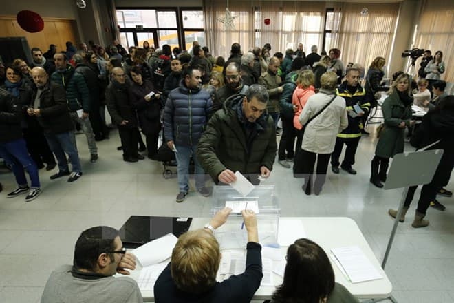 Tây Ban Nha: Phe ủng hộ độc lập tại Catalonia đang chiếm ưu thế