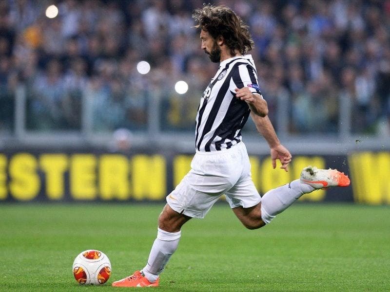 “Bài toán” của Juninho khiến Pirlo mất cả năm để giải