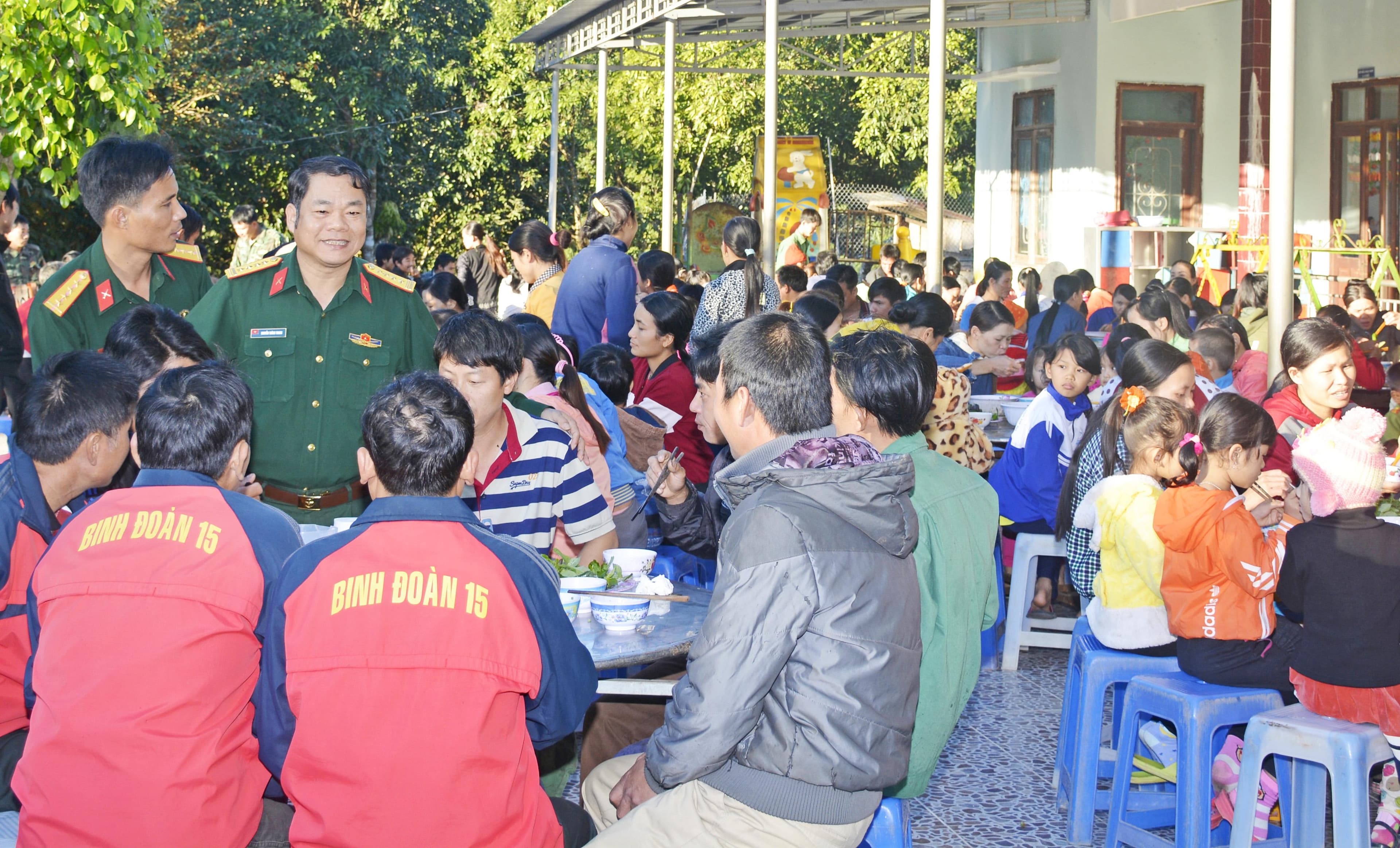 Bữa sáng sâu nặng nghĩa tình