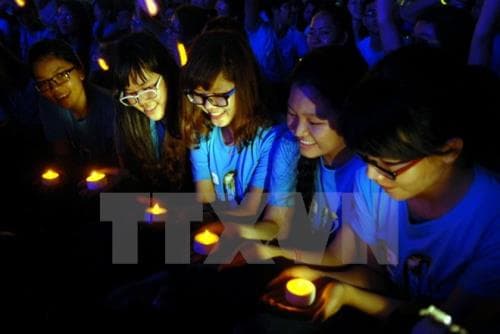 KHI CẢ XÃ HỘI CÙNG TIẾT KIỆM