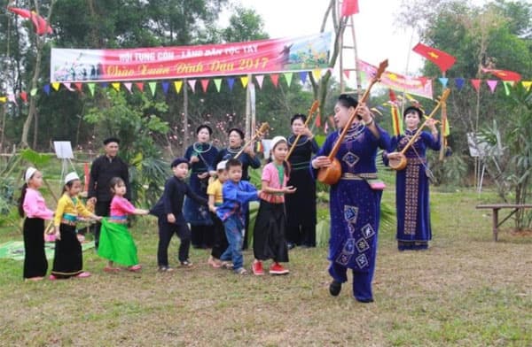 Hơn 100 đồng bào các dân tộc tham gia chương trình “Hương sắc vùng cao” tại Hà Nội