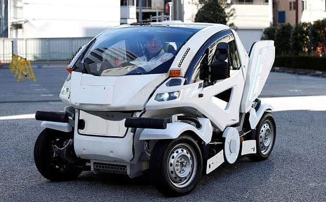 Xe điện “biến hình” ra mắt tại Nhật Bản