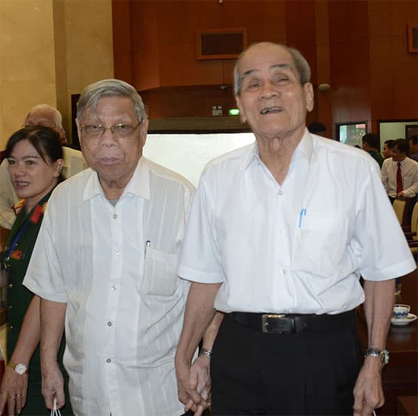 Tình huống bất ngờ và bài học tin dân