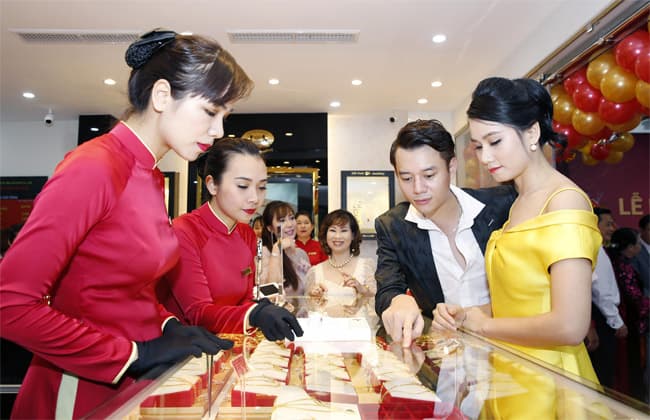 Thị trường vàng đang chuyển biến như thế nào?