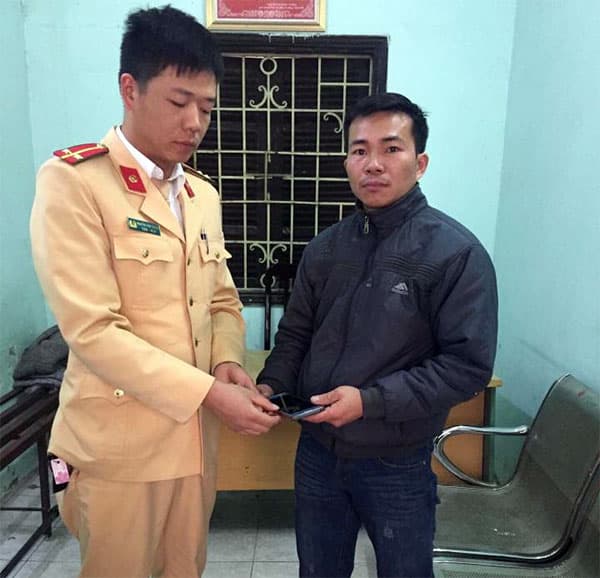 Nhận lại điện thoại sau 2 ngày bị mất tại Hà Nội