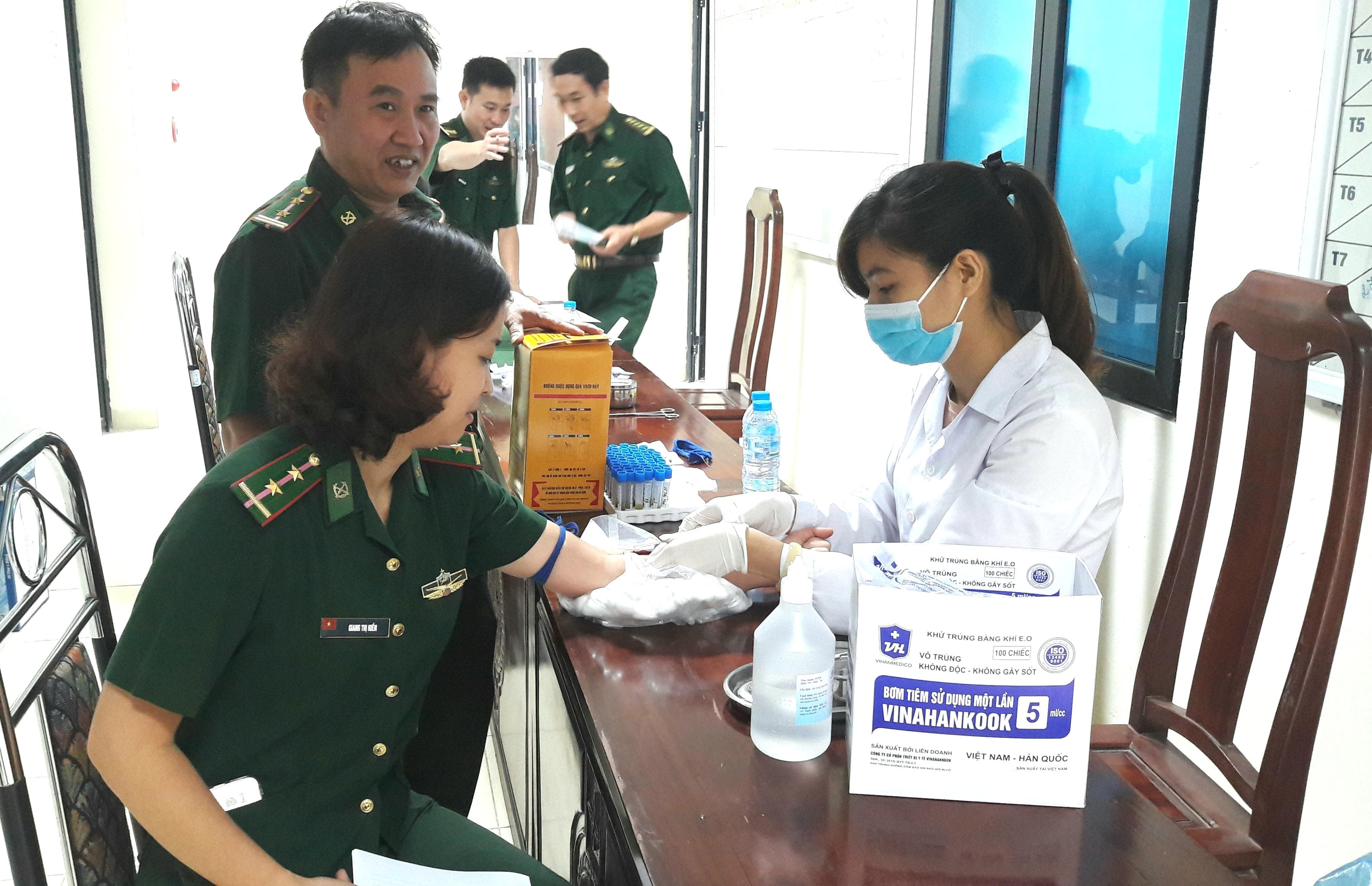 Phát huy tính ưu việt của bảo hiểm y tế quân nhân