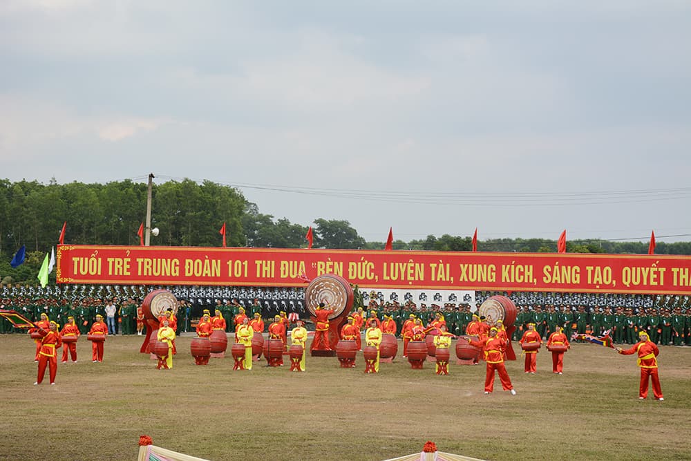 Phát động phong trào thi đua thanh niên trong Quân đội